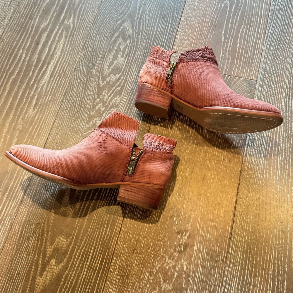 Seychelles Anthropologie Suede Snare Towel Ankle Boots - Picture 8 of 9